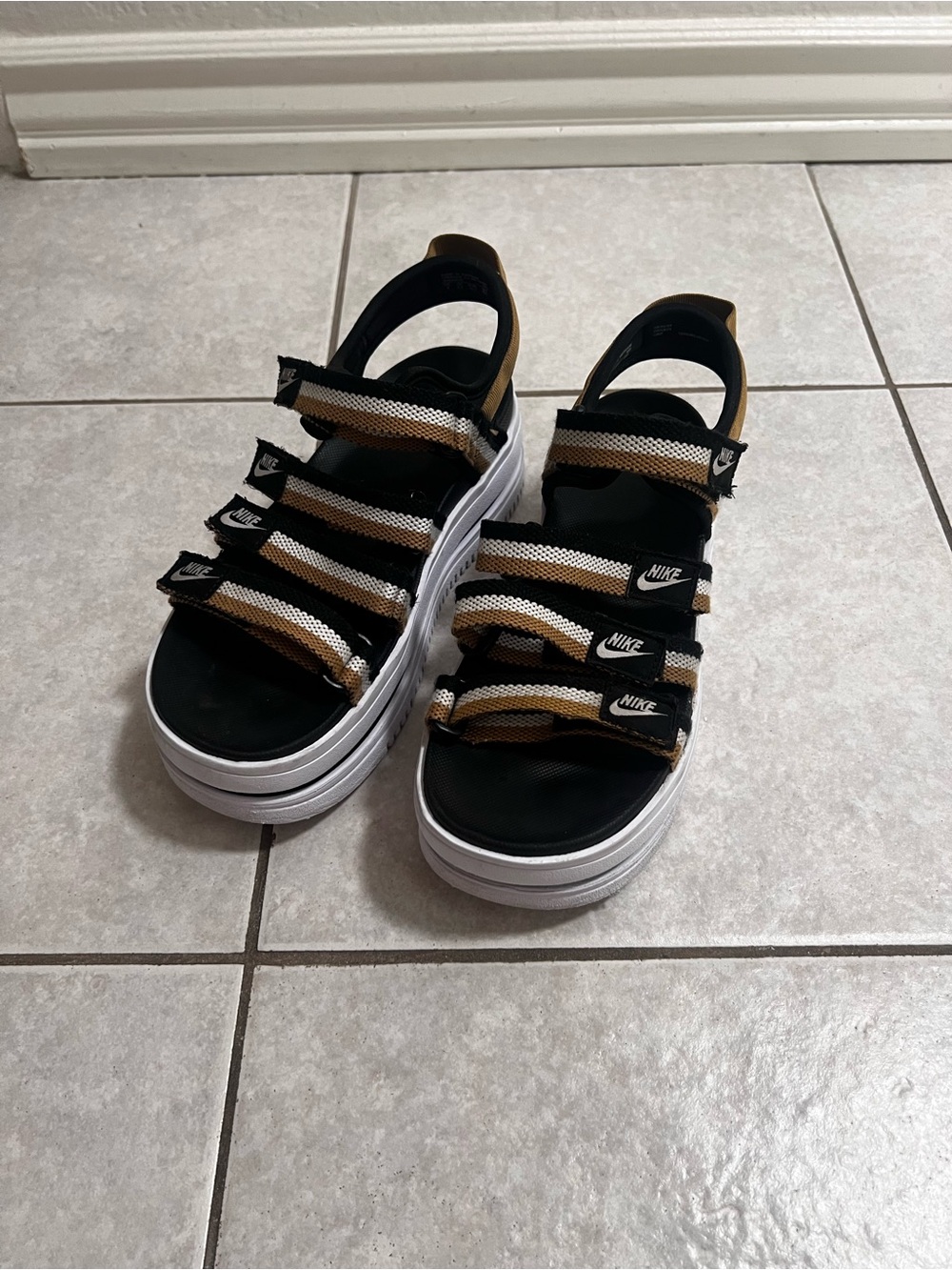 Nike Women Platform Sandals